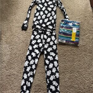 Hanna Andersson Black and White Ghost Pajama Set, striped pajama short set
